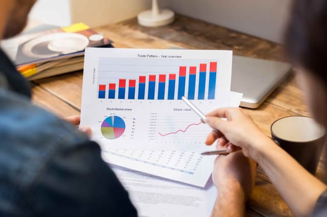 Retirement planning charts and graphs showing compound interest calculations and investment growth for South African retirement planning